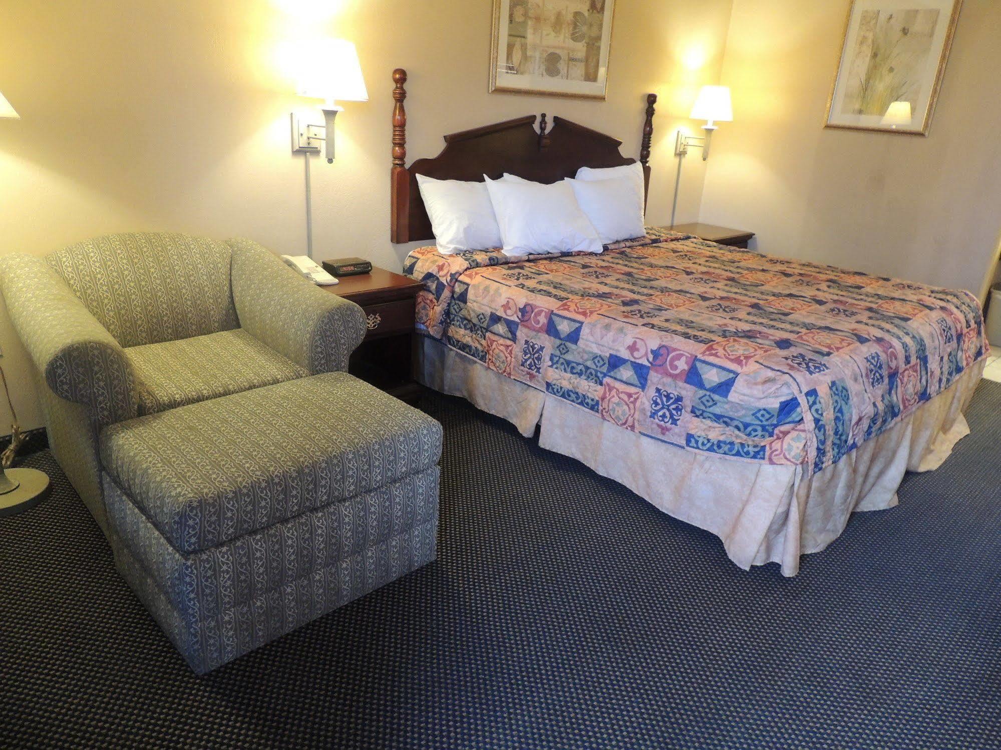 Econo Lodge Durant Esterno foto